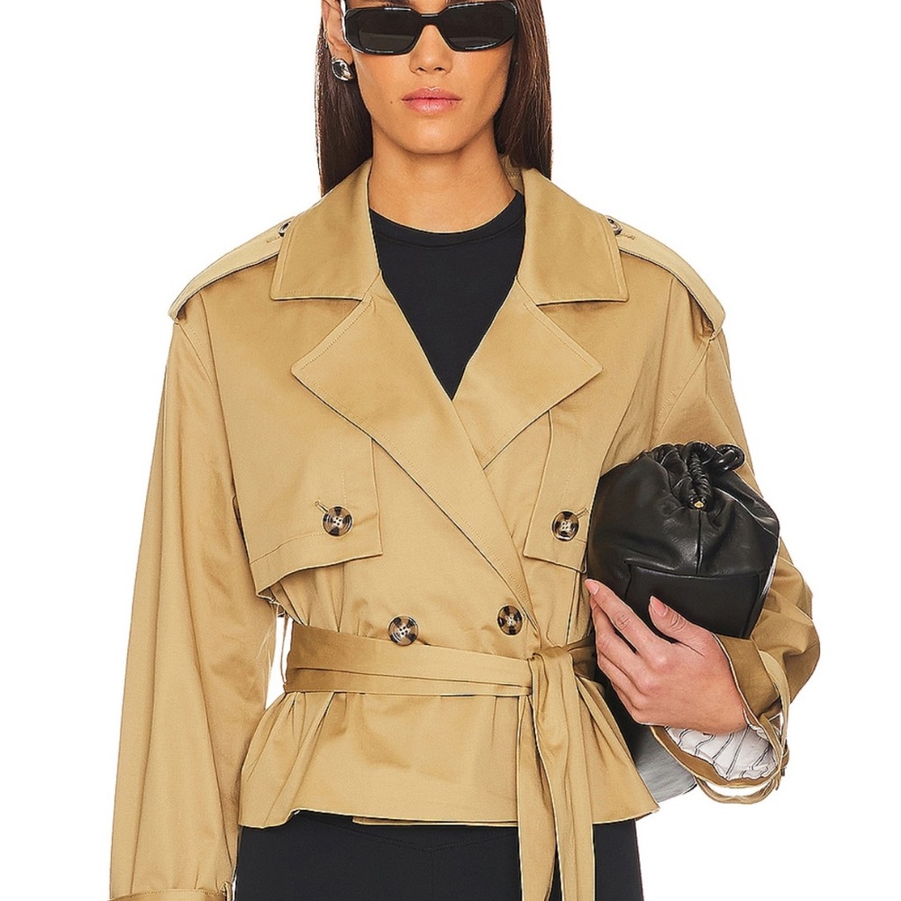 NWT Favorite Daughter Cropped Trench
